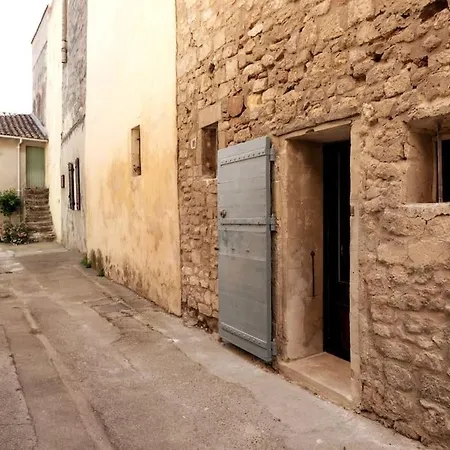 Jolie maison de ville rénovée à 50m des Arènes Arles Esterno foto