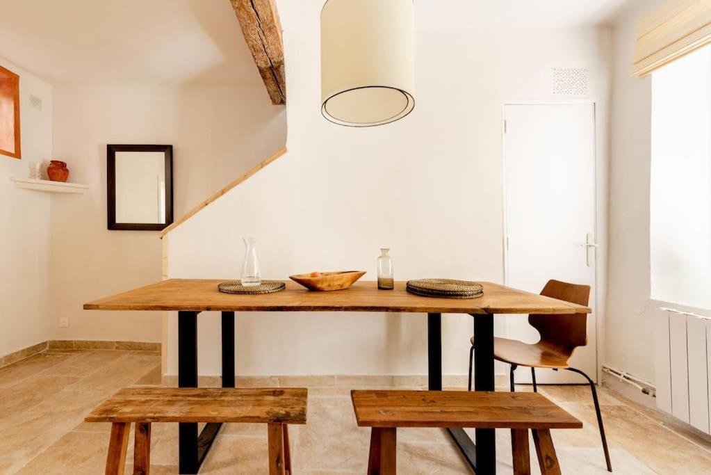 Hébergement de vacances Jolie Maison De Rénovée à 50m Des Arènes Arles